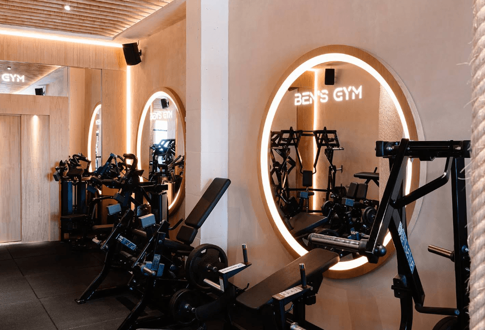 BEN'S GYM