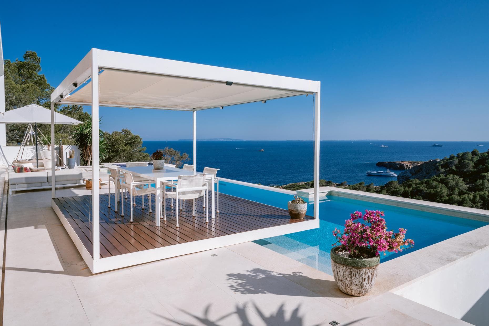VILLA HORIZON | Exclusiva Villa Moderna con Piscina Infinity y Vistas al Mar, Roca Llisa, Ibiza — Villa, Roca Llisa · Santa Eulària des Riu, Ibiza