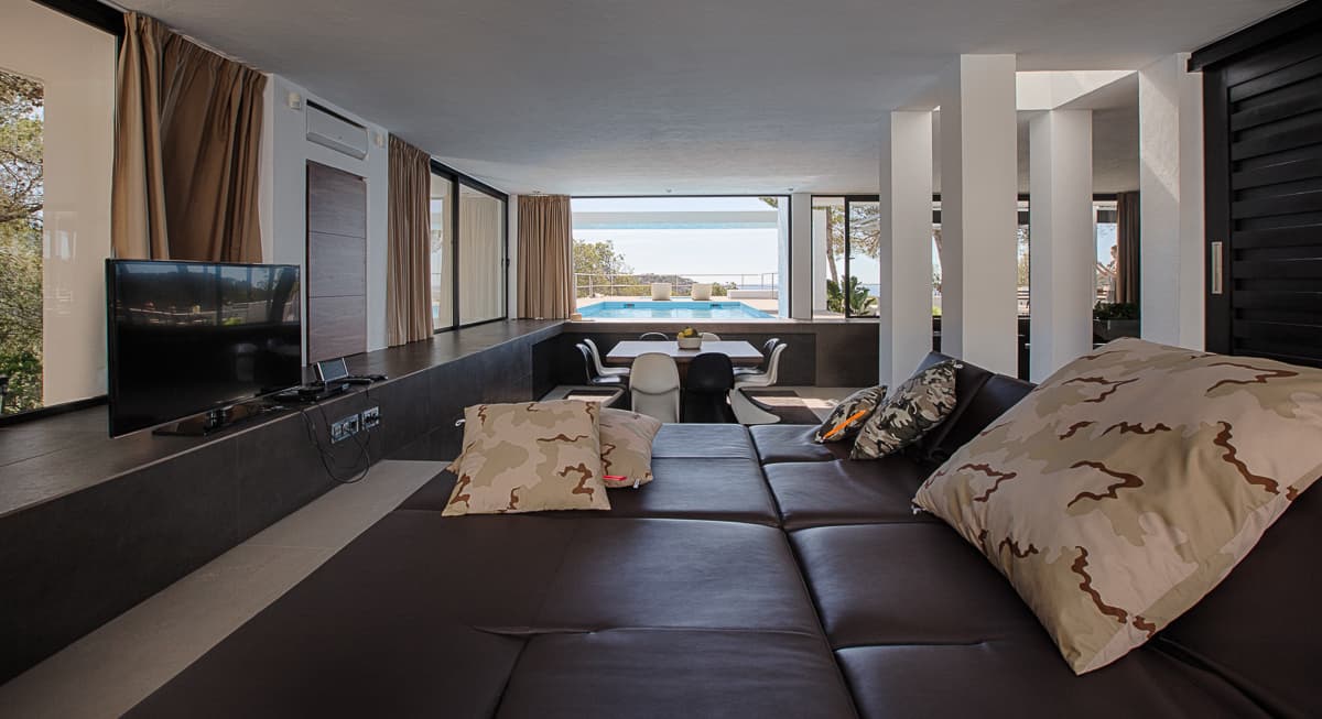VILLA SAIGON | Exclusiva Villa con Licencia Turística y Vistas al Mar en Cala Vadella, Ibiza — Villa, Cala Vedella - Cala Tarida · Sant Josep de sa Talaia, Ibiza