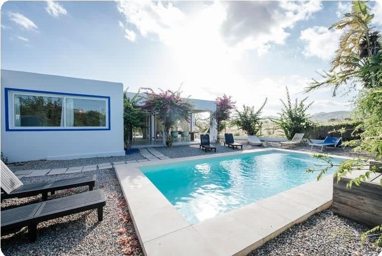 VILLA OLIVARA | Moderna Finca con Piscina y Amplio Jardín en Sant Jordi Ses Salines, Ibiza — Villa, Sant Jordi de Ses Salines - Sant Francesc · Sant Josep de sa Talaia, Ibiza