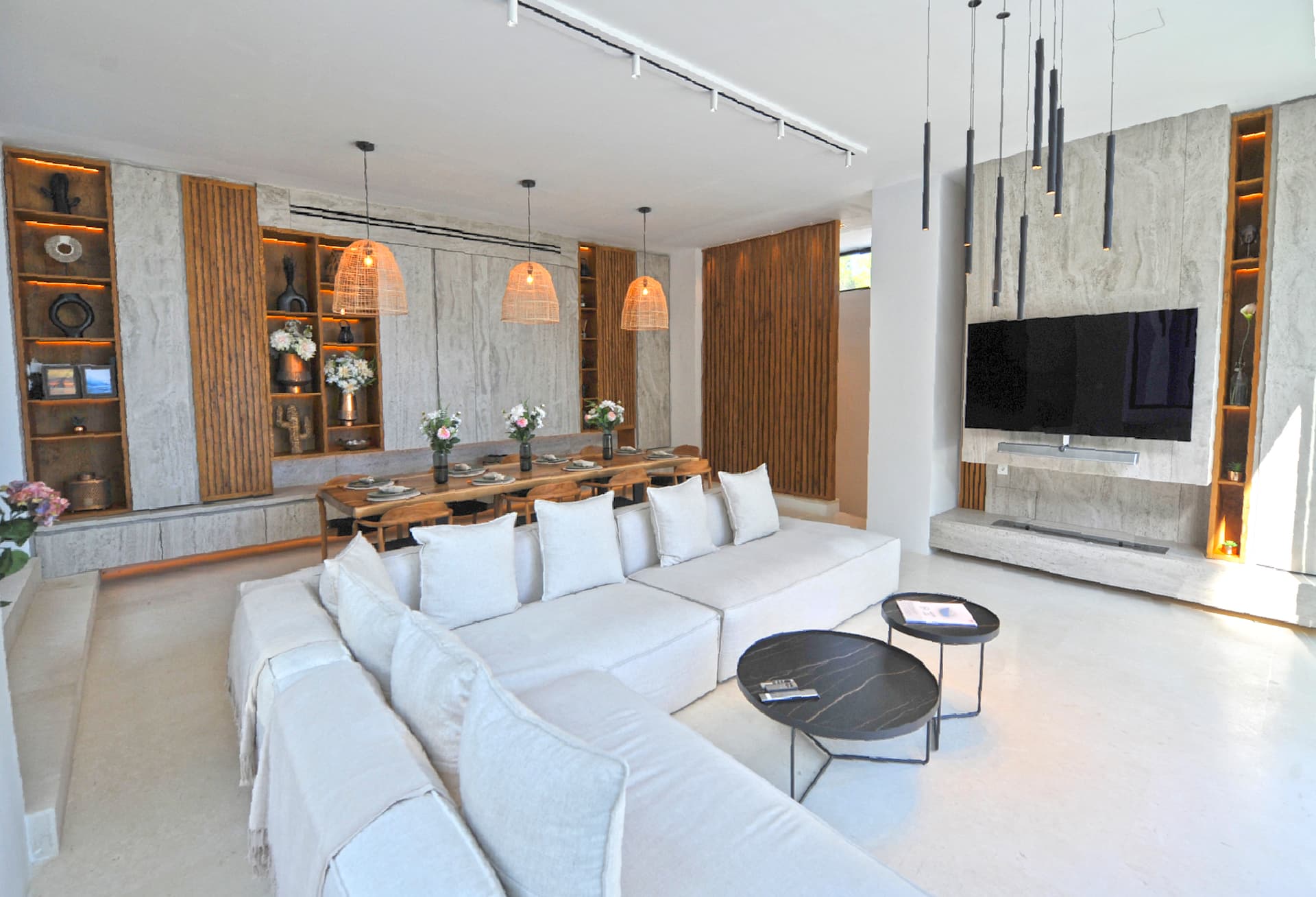 VILLA SLIDE | Exclusiva Villa Renovada con Vistas al Mar, Piscina y Gimnasio en Sant Josep, Ibiza — Villa, Sant Jordi de Ses Salines - Sant Francesc · Sant Josep de sa Talaia, Ibiza