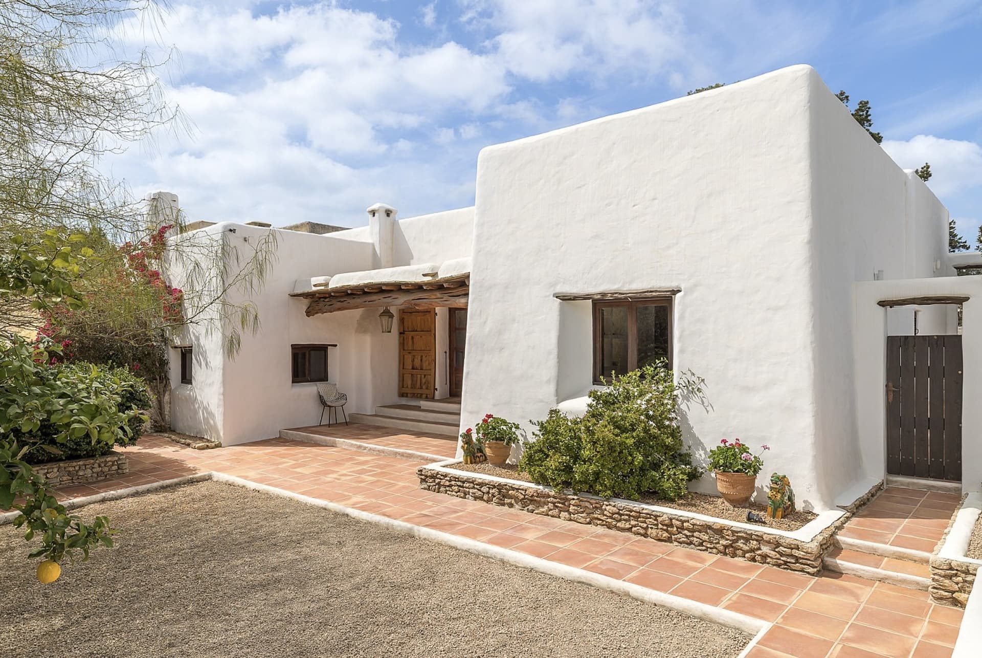 FINCA SABINA | Dos Fincas Ibicencas Originales en un Idílico Entorno Natural, San Agustín, Ibiza — Villa, Sant Agustí - Cala de Bou · Sant Josep de sa Talaia, Ibiza