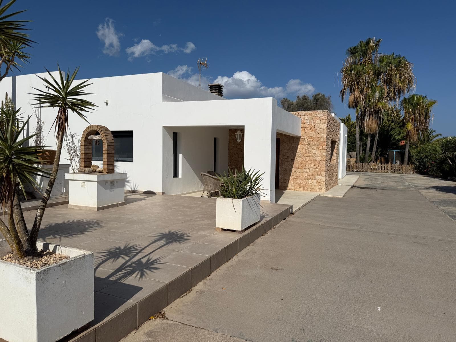 MODERNA CASA ESTILO MEDITERRANEO, Sant Jordi de Ses Salines, Ibiza — Casa, Sant Jordi de Ses Salines - Sant Francesc · Sant Josep de sa Talaia, Ibiza