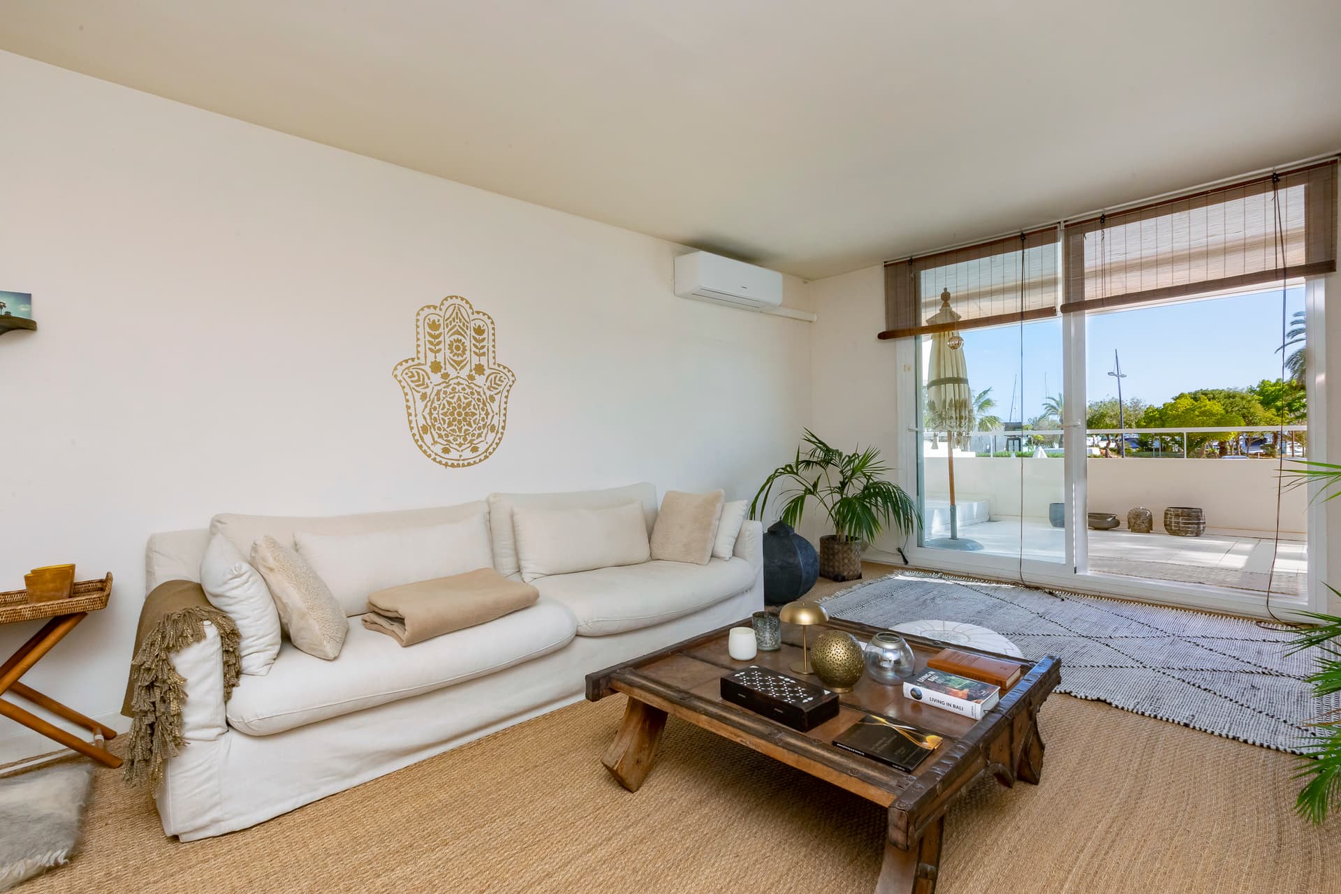 PISO EN 1ER LINEA DEL PASEO MARÍTIMO, Ibiza — Apartamento, Marina Botafoc - Platja de Talamanca · Eivissa, Ibiza
