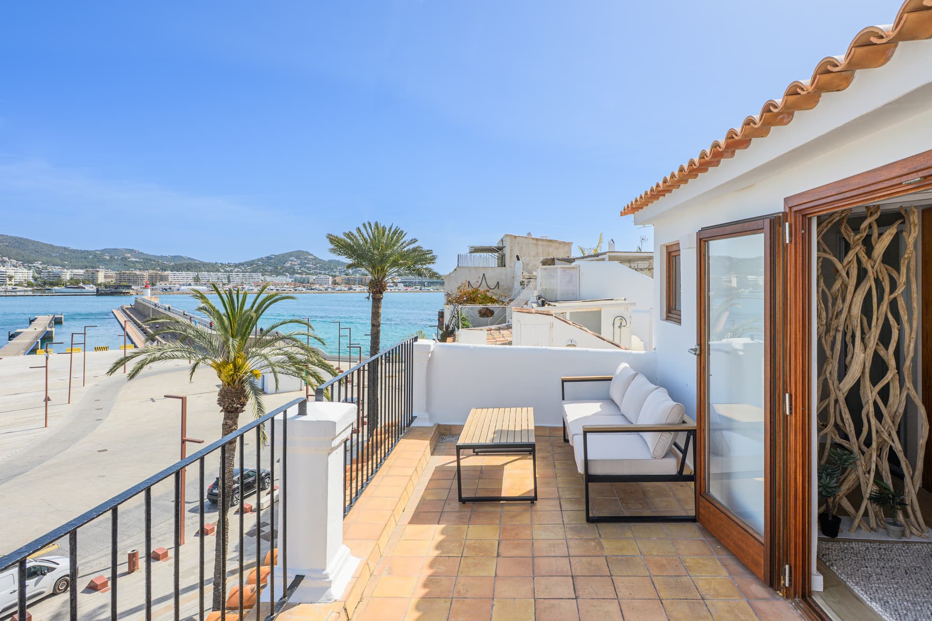 DÚPLEX DE LUJO EN PRIMERA LÍNEA DEL PUERTO DE IBIZA CON TERRAZA Y VISTAS AL MAR, Dalt vila, Ibiza — Dúplex, Dalt de la Vila - La Marina · Eivissa, Ibiza