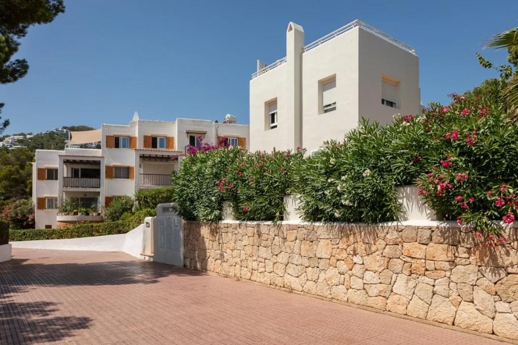 Casa Adosada | Vivienda con Vistas al Mar, Piscina y Terrazas en Santa Eulària, Ibiza — Vivienda adosada, Santa Eulària · Santa Eulària des Riu, Ibiza