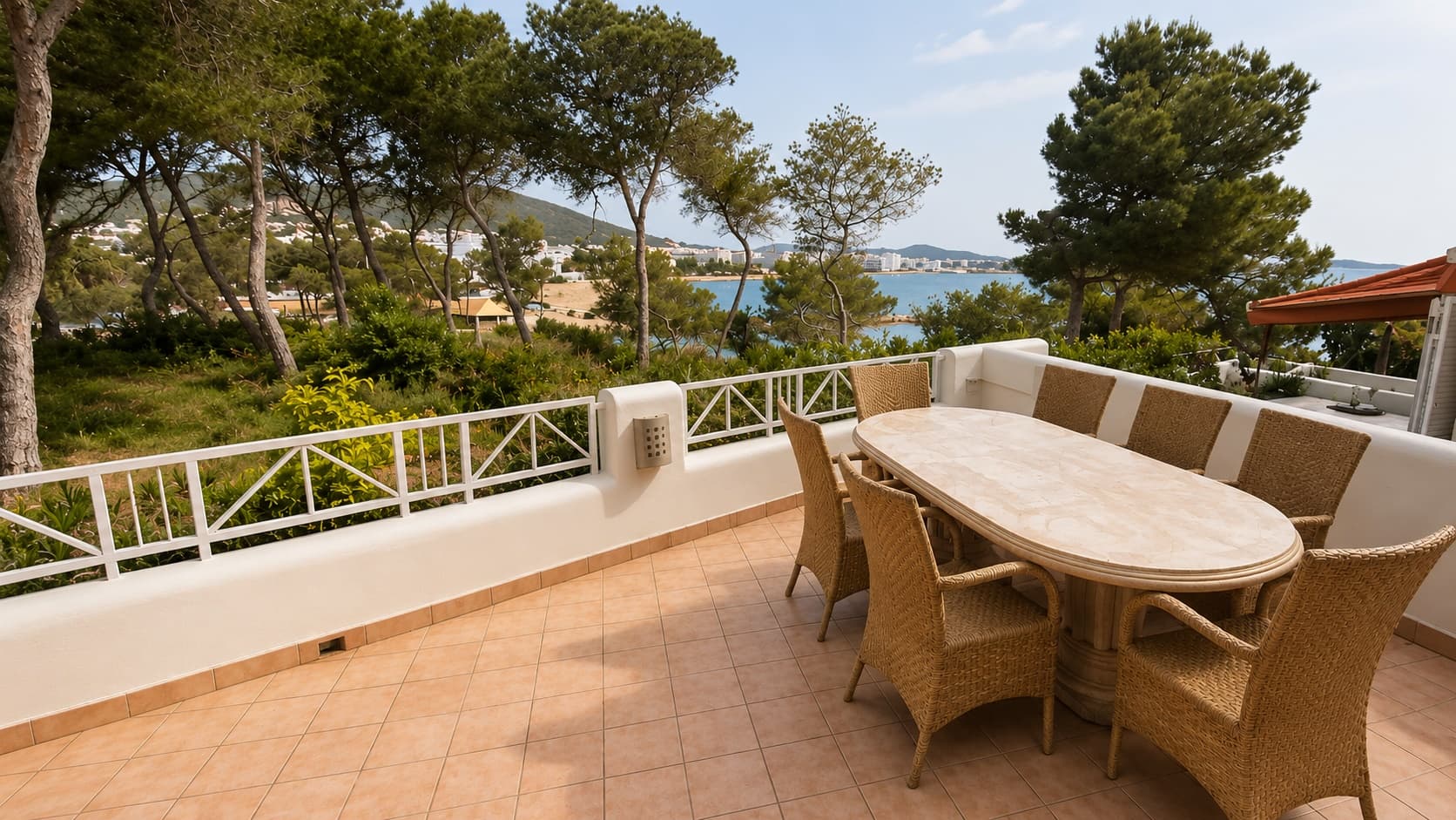 Casa Adosada | Vivienda con Vistas al Mar, Piscina y Terrazas en Santa Eulària, Ibiza — Vivienda adosada, Santa Eulària · Santa Eulària des Riu, Ibiza