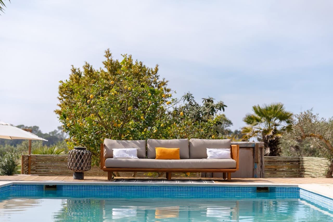 VILLA SERENA CON VISTAS AL MAR Y AL ATARDECER, Sant Antoni de Portmany, Cala Salada, Ibiza — Villa, Cala Salada · Sant Antoni de Portmany, Ibiza