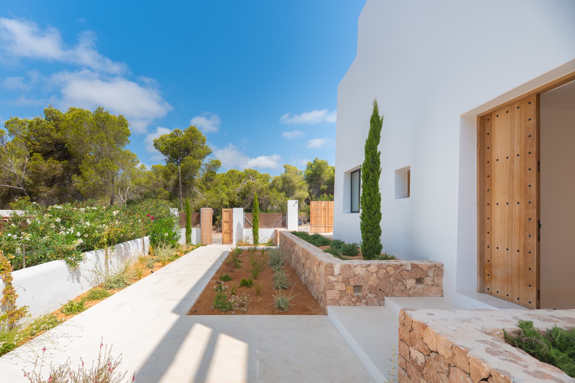 VILLA NUEVA CONSTRUCCIÓN PRIMERA LÍNEA MAR, Cala Llenya — Villa, Sant Carles · Santa Eulària des Riu, Ibiza